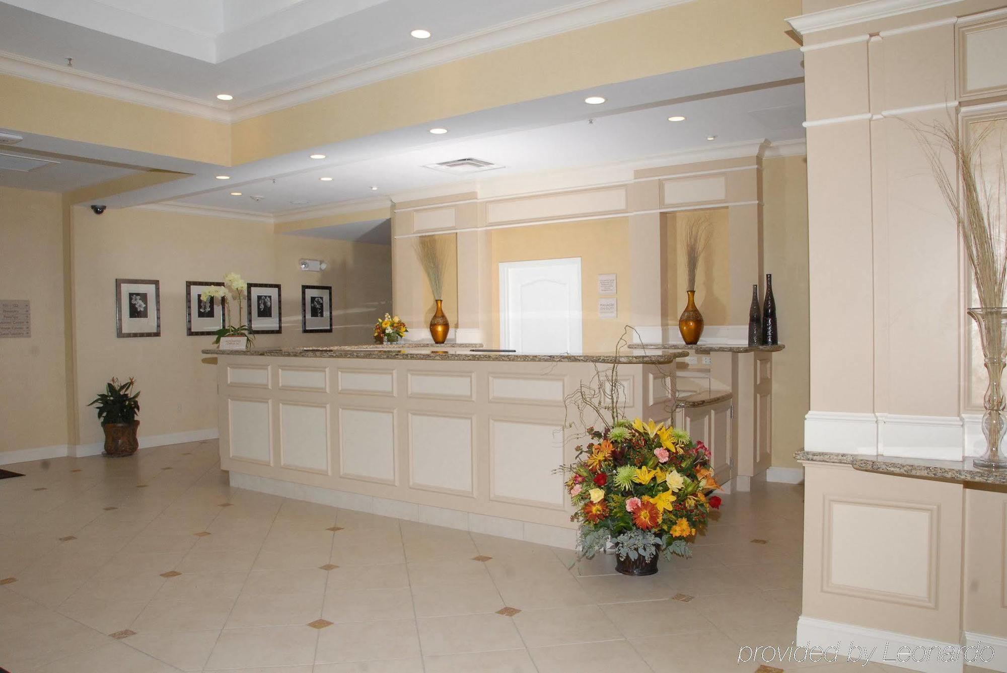 Hilton Garden Inn Riverhead Exteriör bild