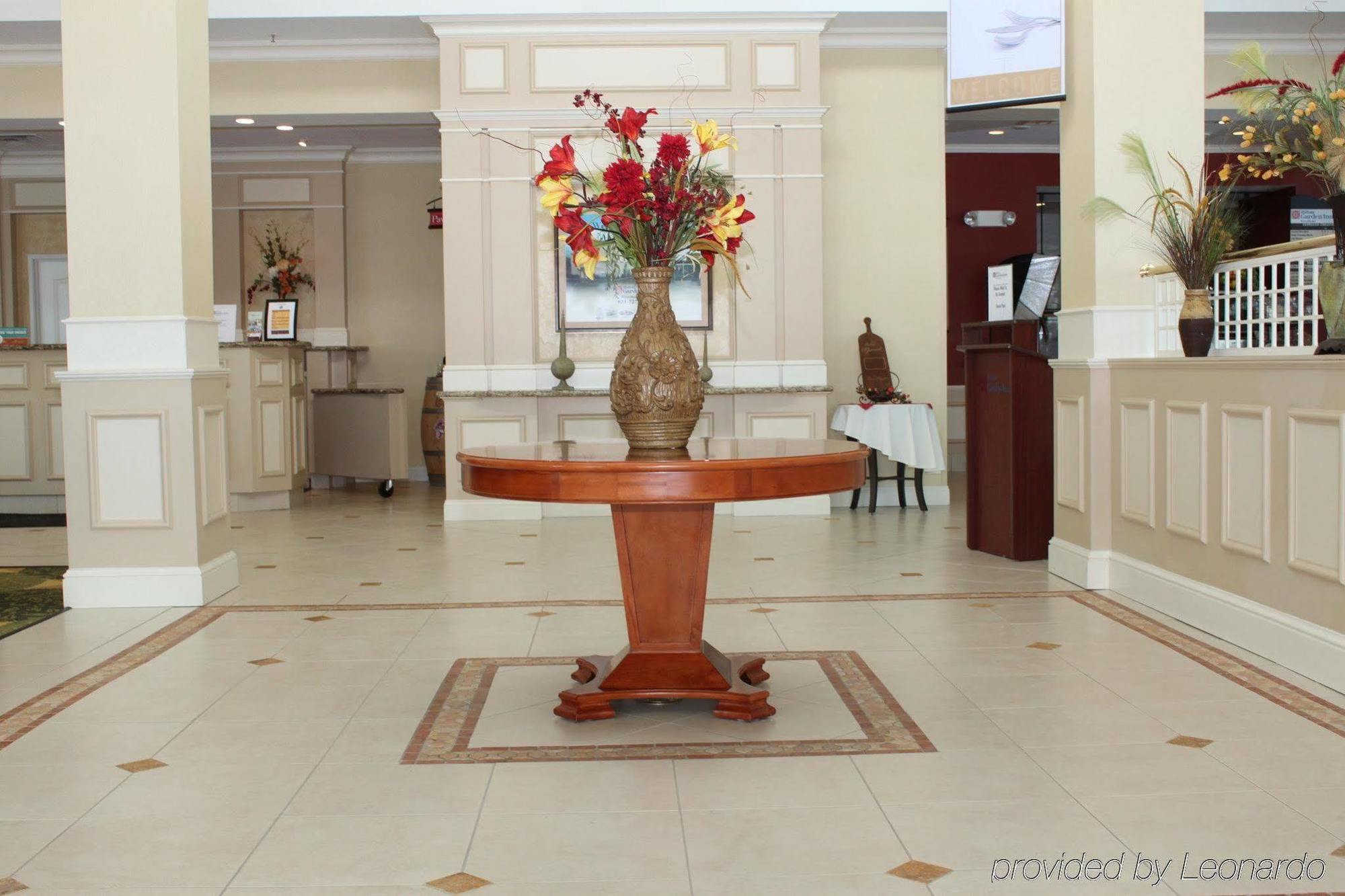 Hilton Garden Inn Riverhead Inreriör bild